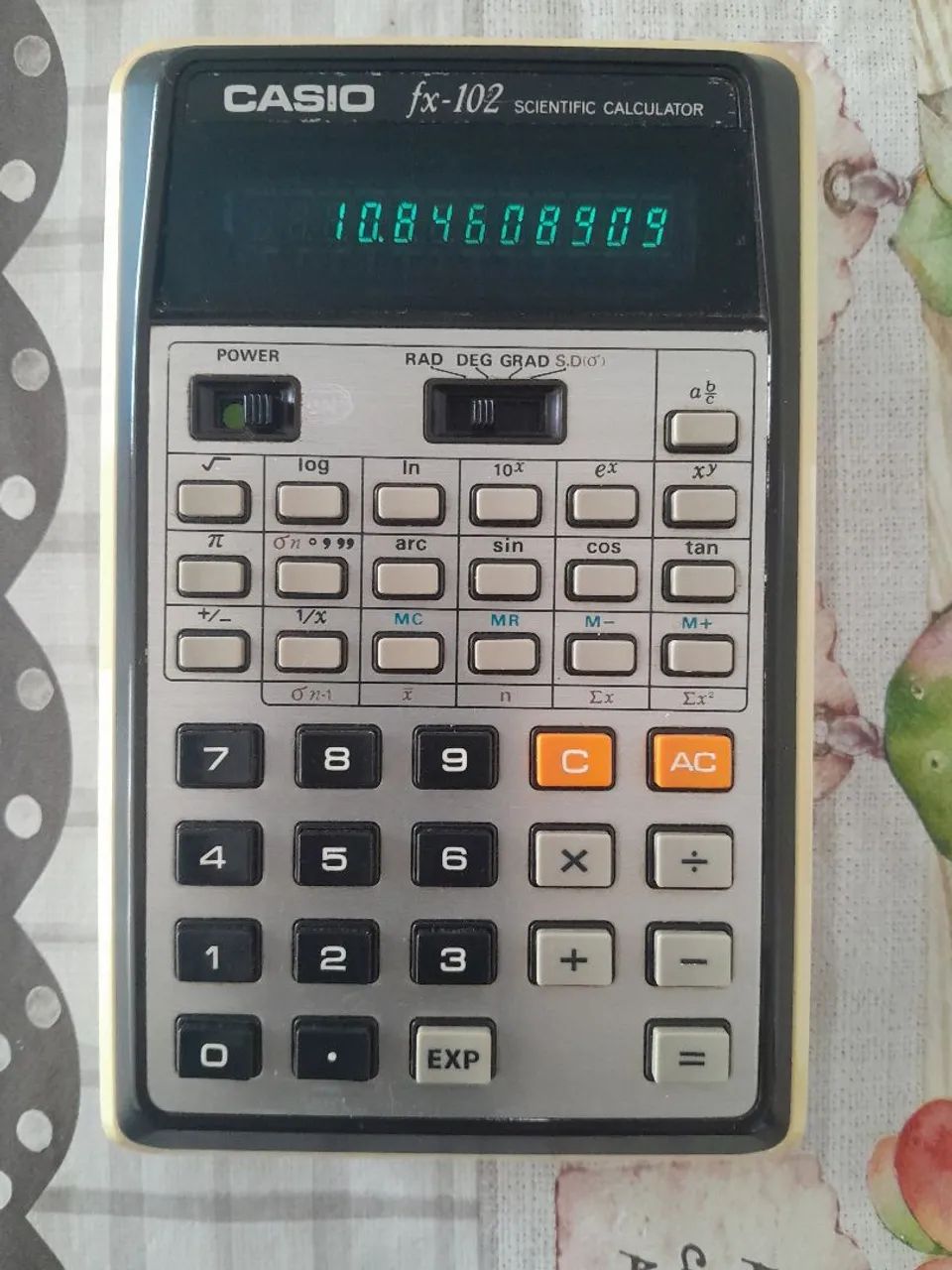 Calculadora Cientifica Casio F-102 Ano 1976 Japão Funcionando Perfeito 