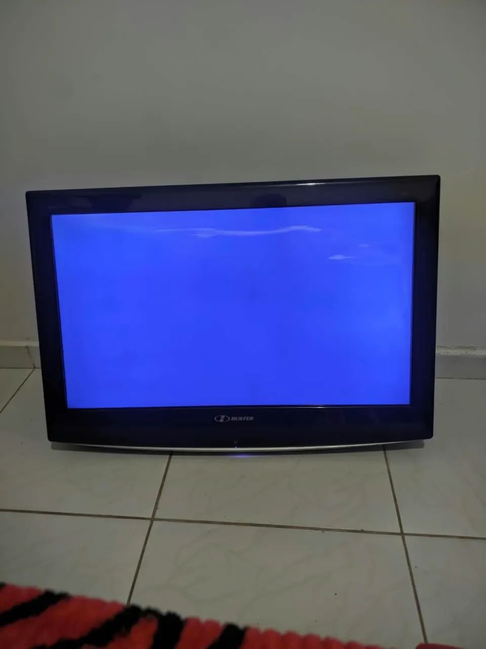 Vendo Tv H-Buster 32 polegadas  - Foto 2