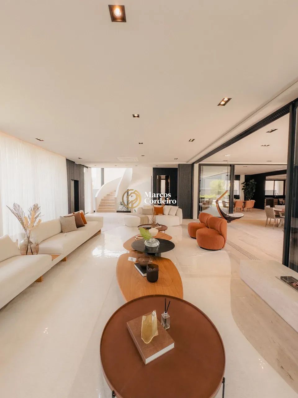 Casa para venda possui 980 metros quadrados com 7 quartos no Alphavile São Paulo - Foto 4