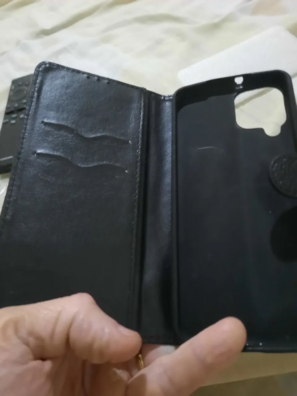 Capa carteira samsung a22 4g. Novo sem uso  Buscar próximo brt vaz lobo  20,00  97603.8748 - Foto 4