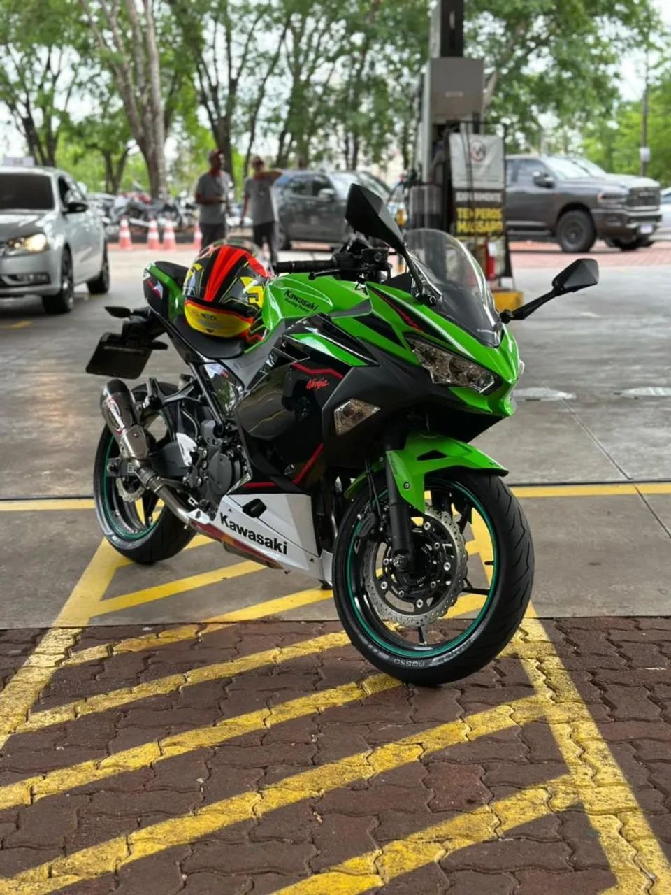 Ninja 400 KRT 2022 - Foto 3