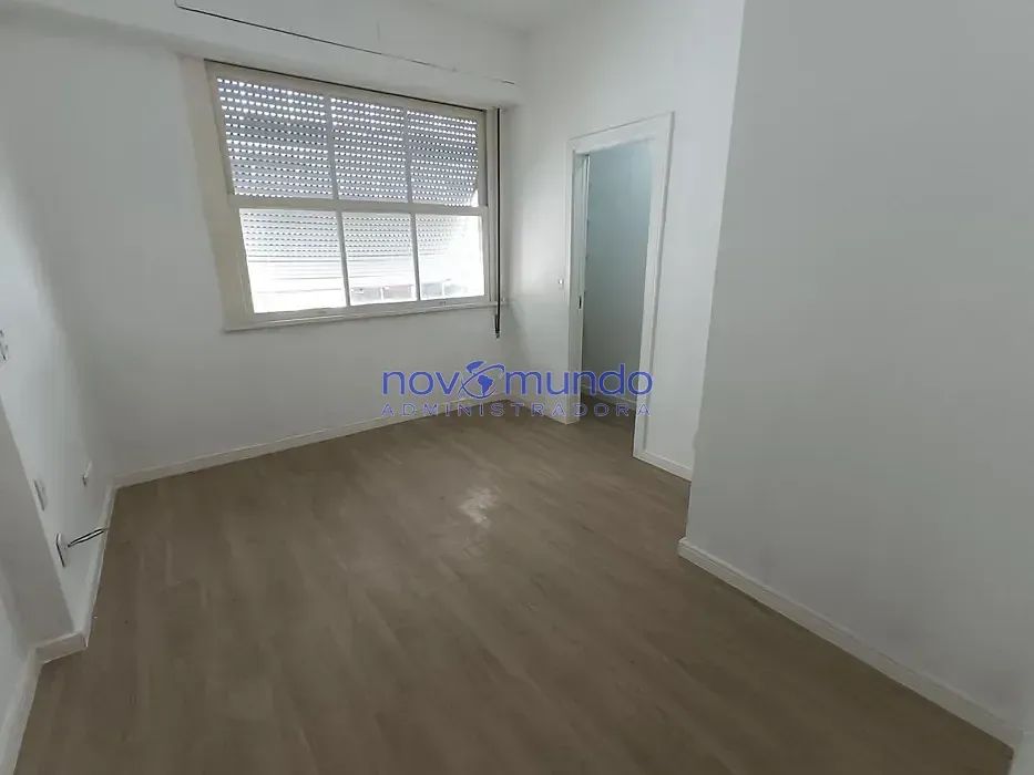 EXCELENTE SALA COMERCIAL EM COPACABANA