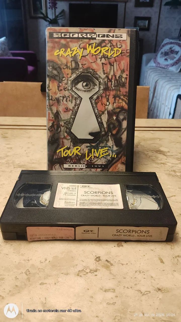 FITA VHS SCORPIONS. CRASY WORLD. TOUR LIVE. BERLIN 1991 - CDs