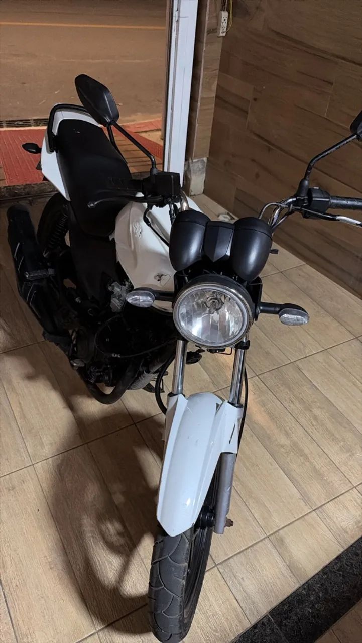 Yamaha YBR 125 Factor Ed/factor Edition 2014 - Foto 5