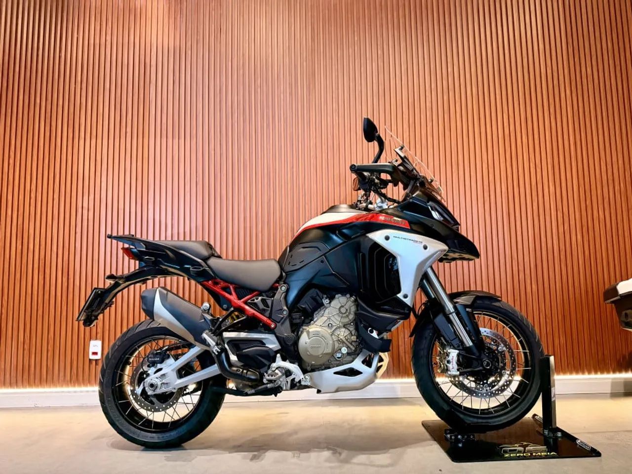 DUCATI MultiStrada 1160 V4 Rally 2025 - Foto 2