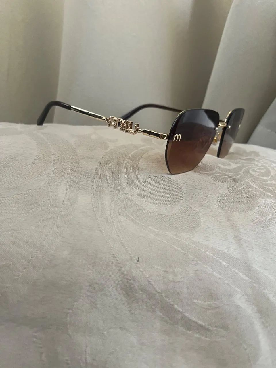 Óculos miu miu legítimo novo sem marca de uso - Foto 2