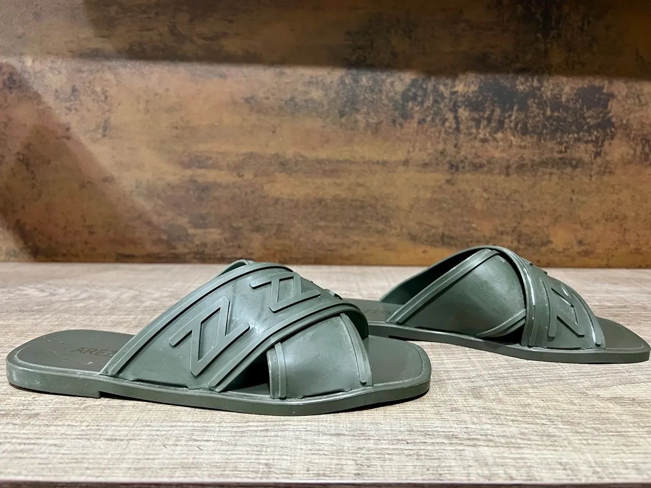 Slide Arezzo N.33 novo 