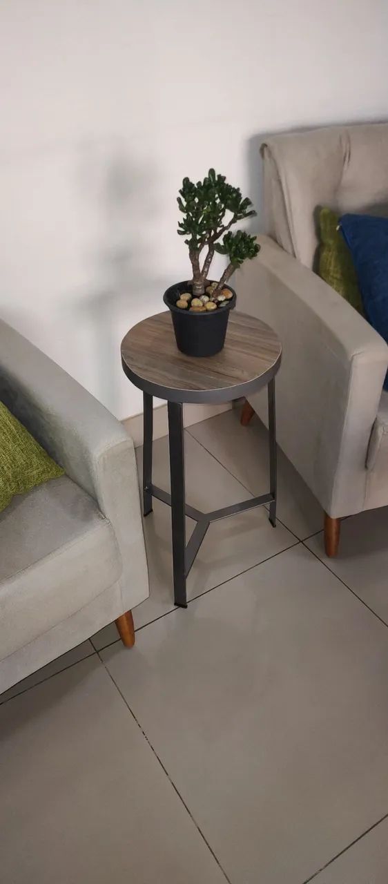 Linda mesinha de ferro e MDF  - Foto 2