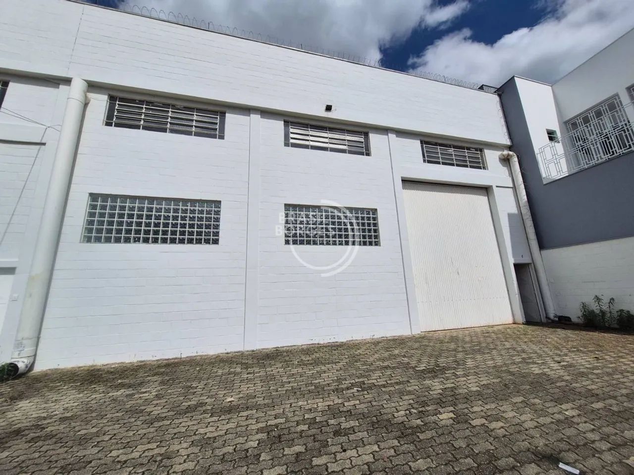 Galpão Industrial para Locação com 750 m² e Piso 4 t/m²  Sorocaba
