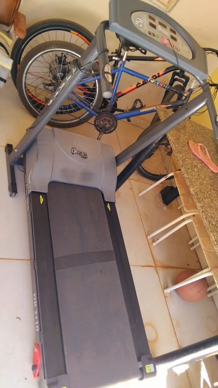 Vendo essa esteira  semi-nova!!! - Foto 3