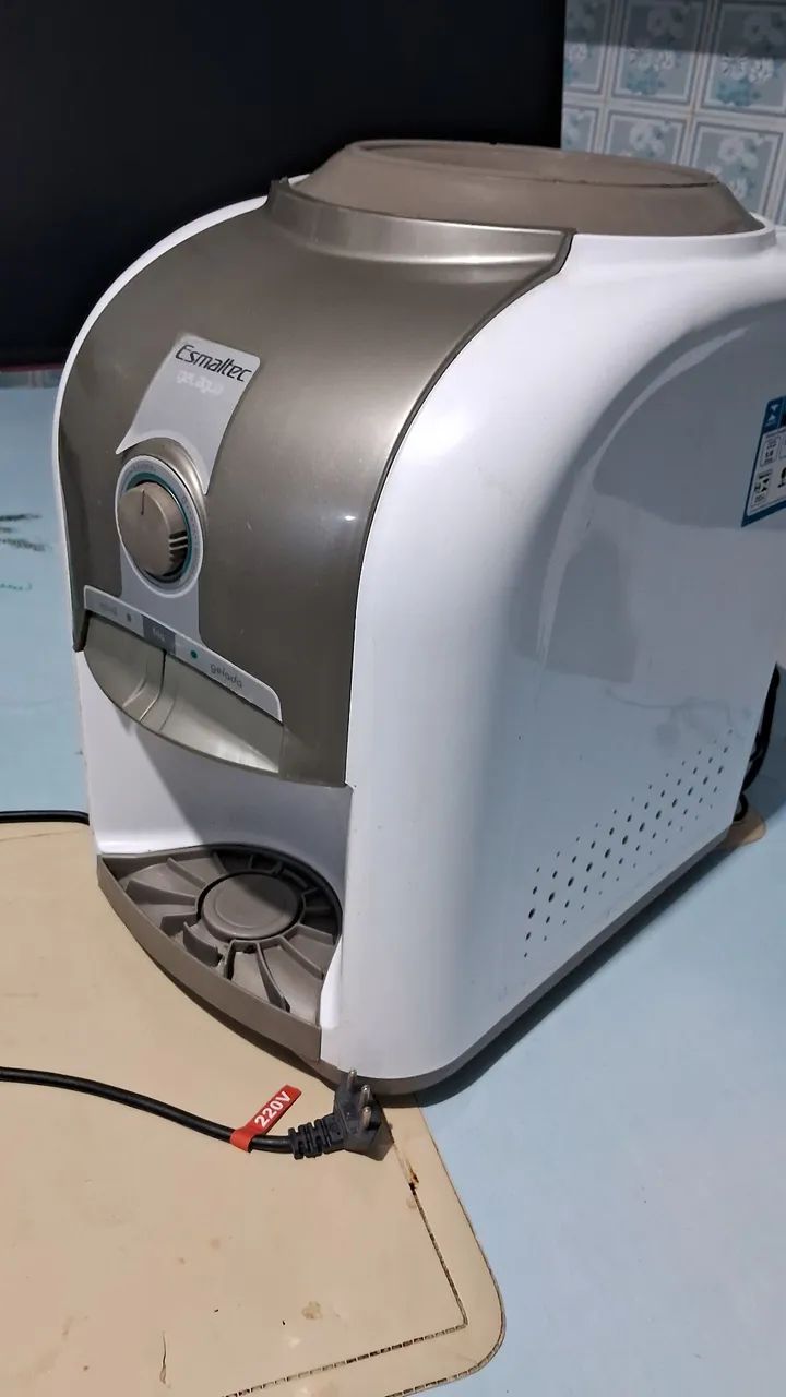 VENDO GELAGUA  ESMALTEC  - Foto 2
