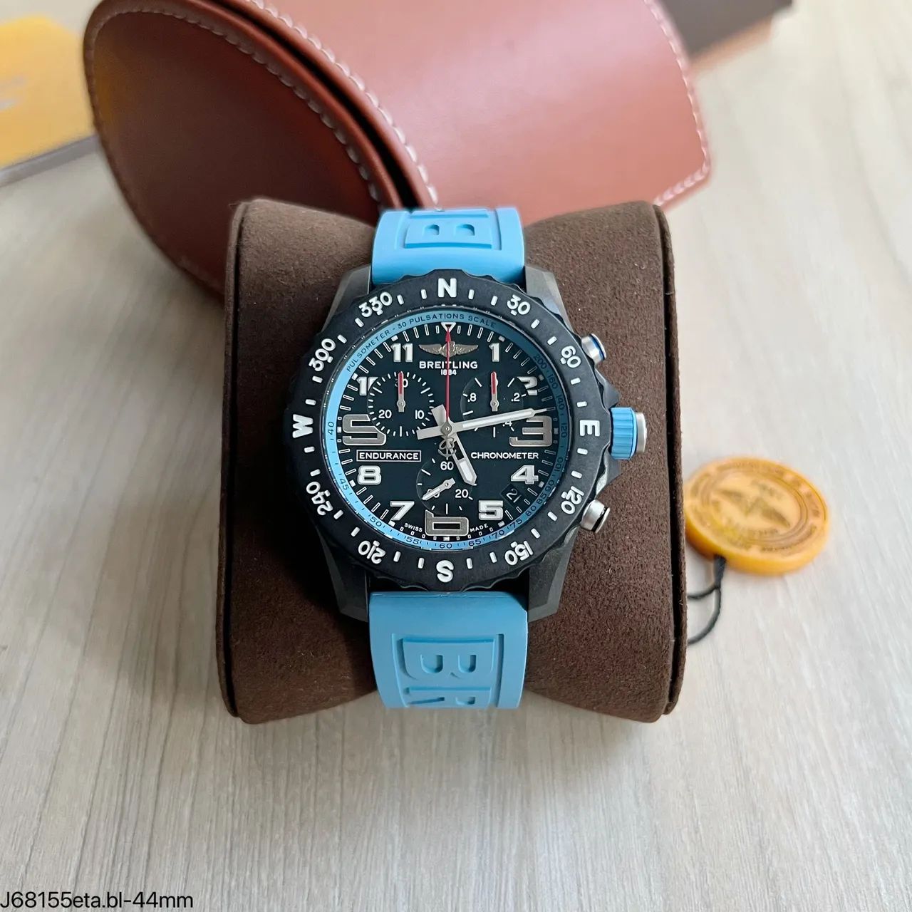 Relogio Breitling titânio dlc  superocean superquartz endurance  - Foto 4