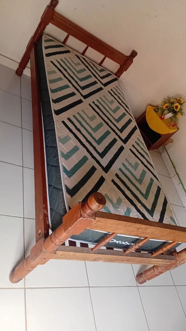 Cama em madeira e colchao ortobom  espuma ( solteiro ) - Foto 3