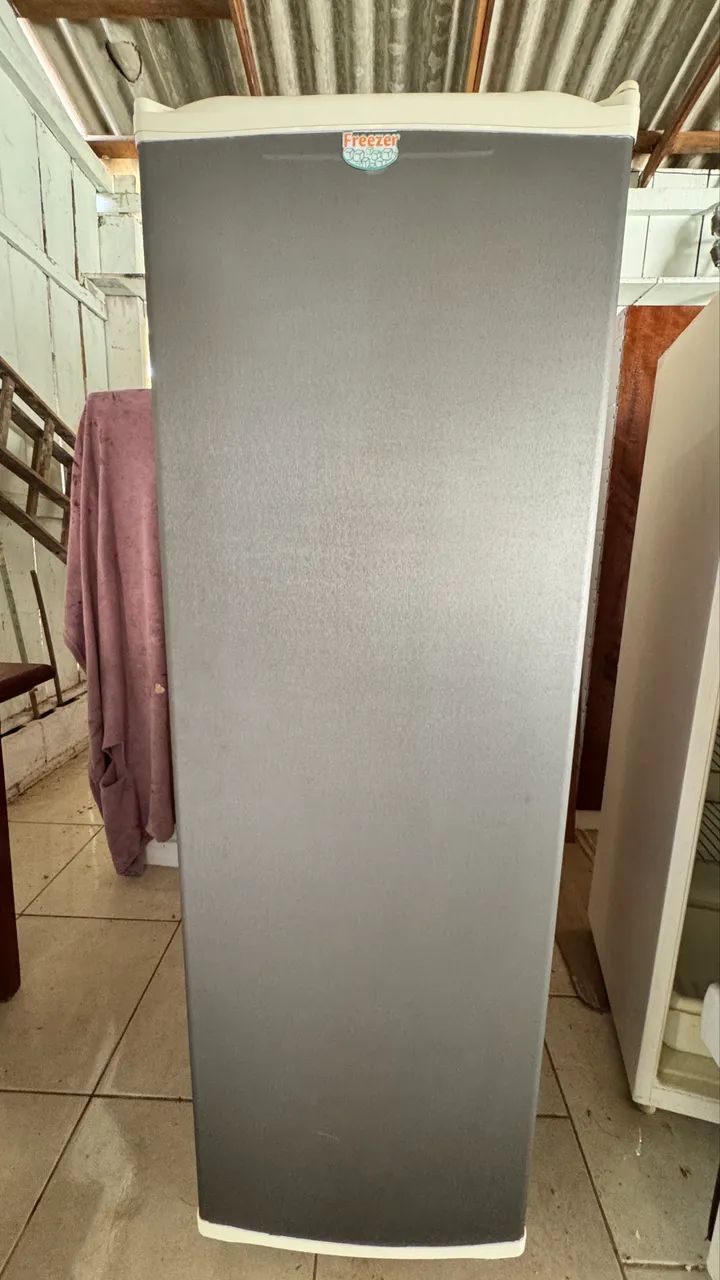 Vendo Freezer Cônsul 195L L - Foto 2