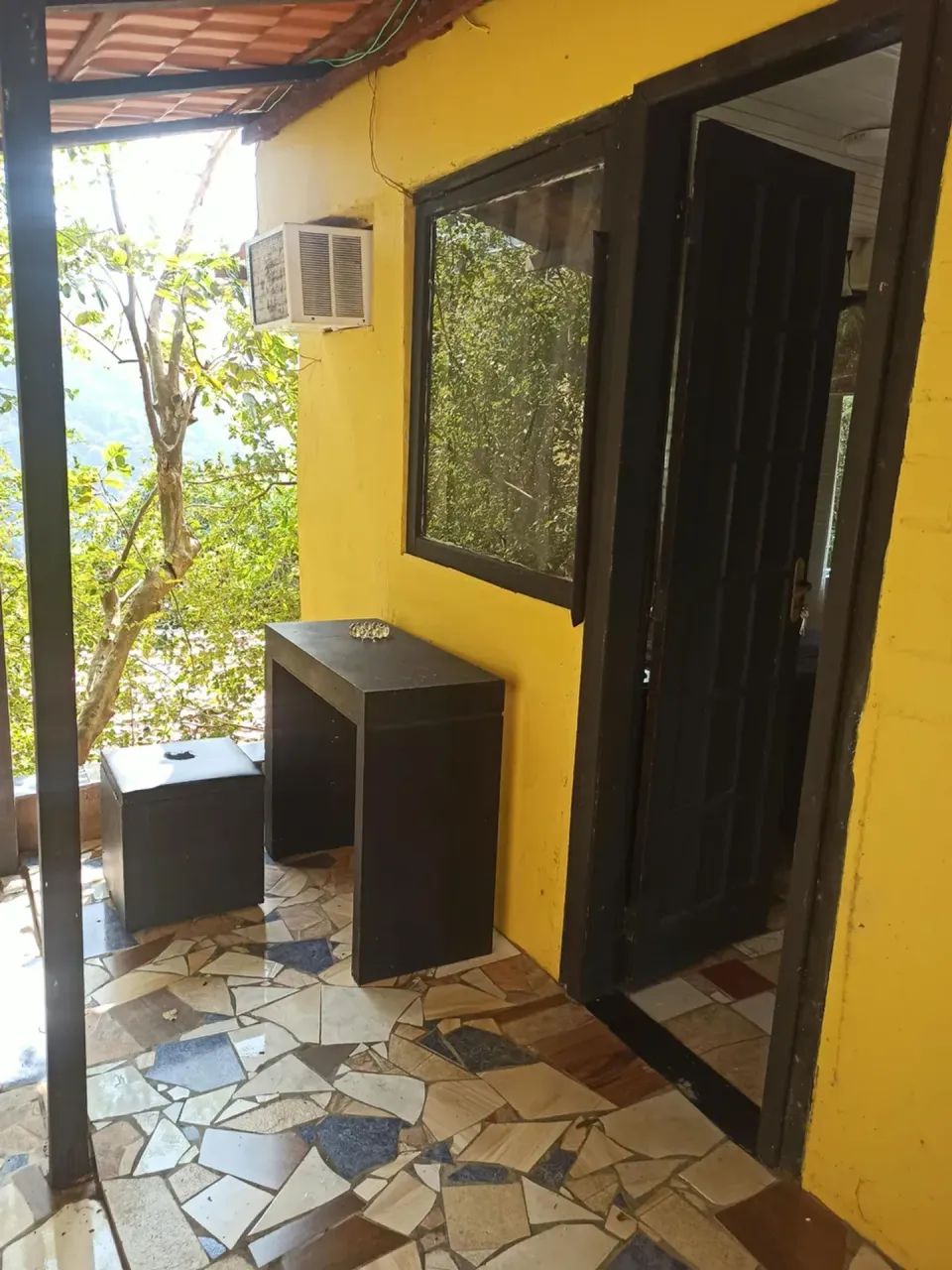 STUDIO MOBILIADO EM SANTA TERESA