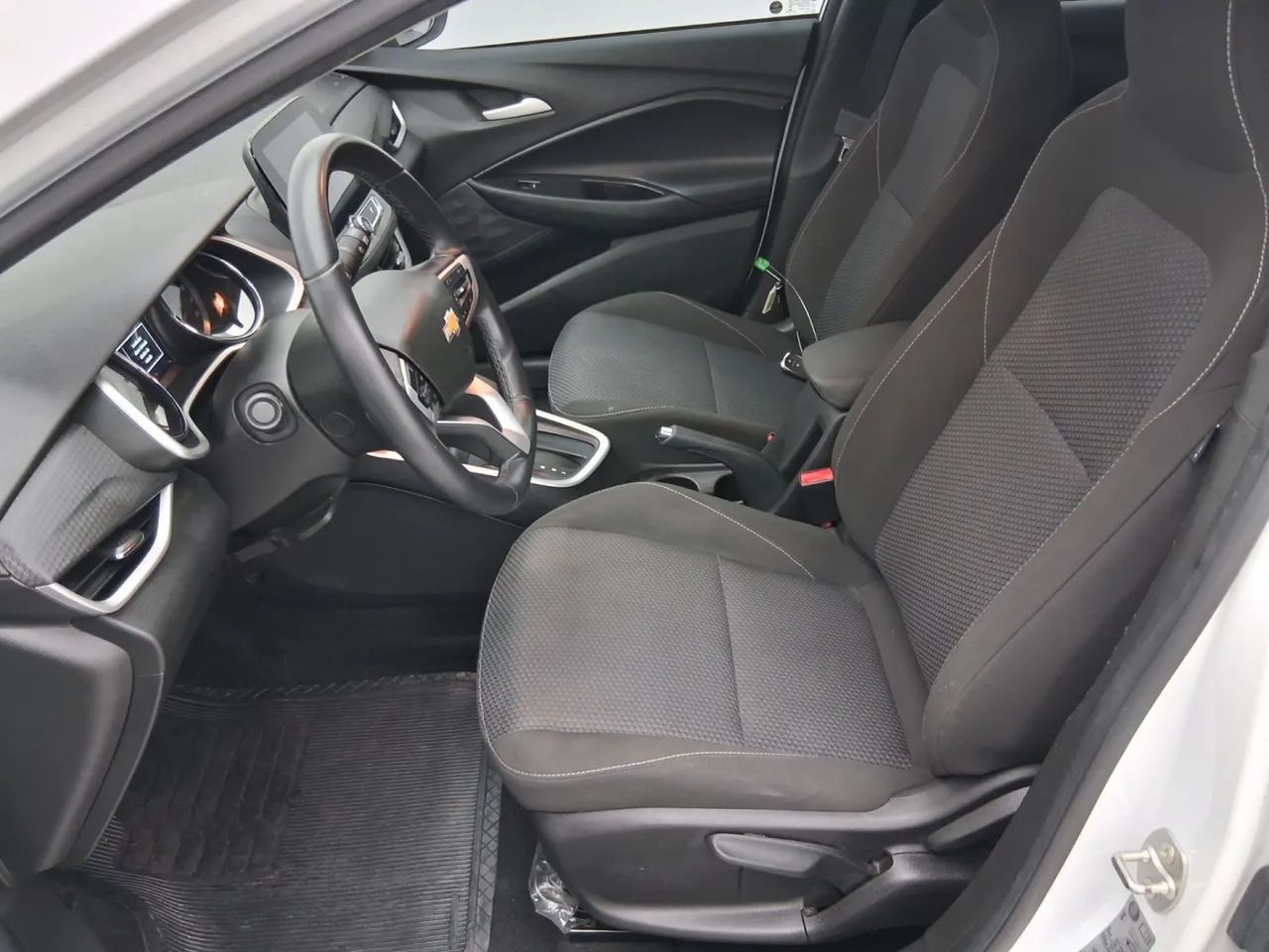Chevrolet Onix Hatch LTZ 1.0 12V TB Flex Aut. 5P, foto 17 de 18