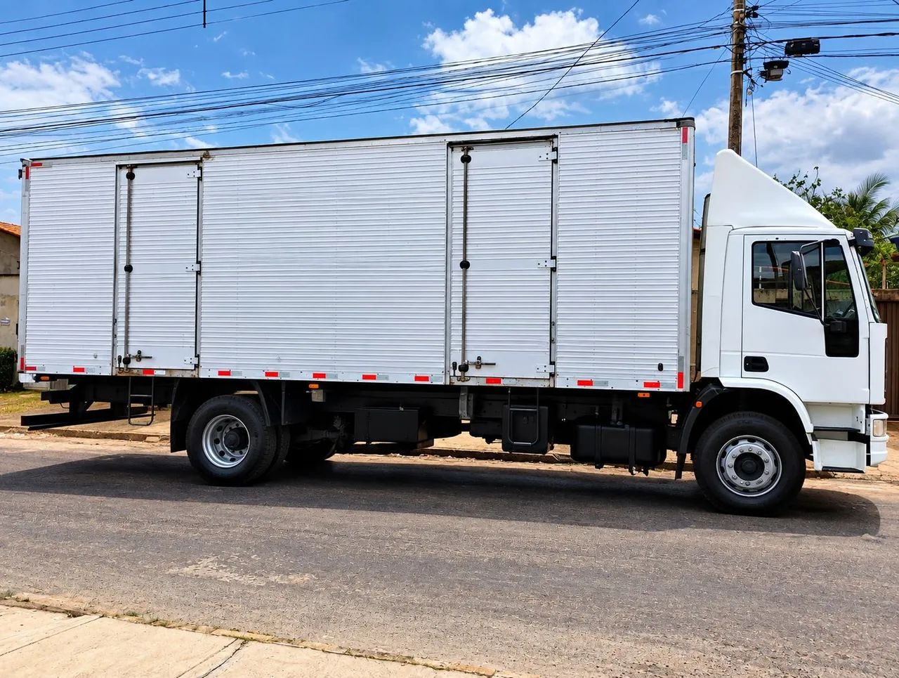 Iveco em excelente estado de conservação  - Foto 2