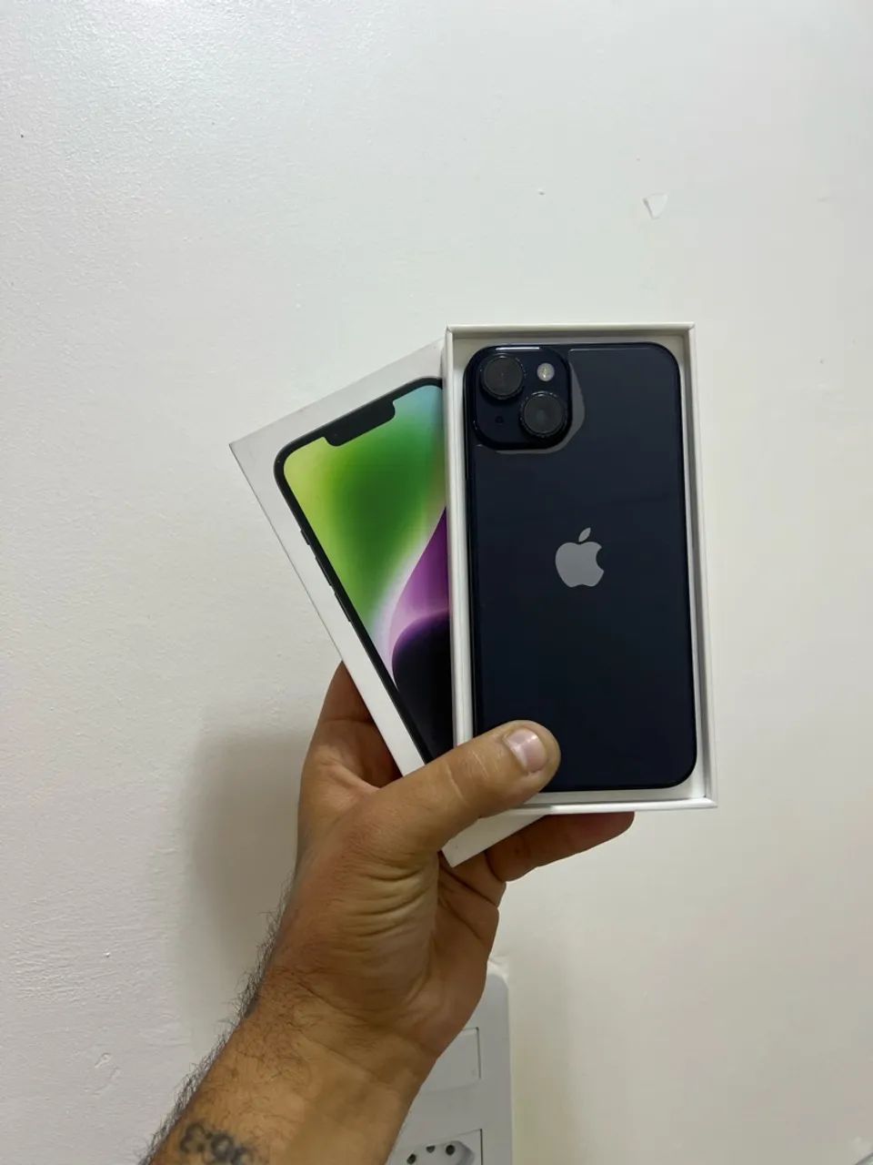 iPhone 14 126GB Na Caixa