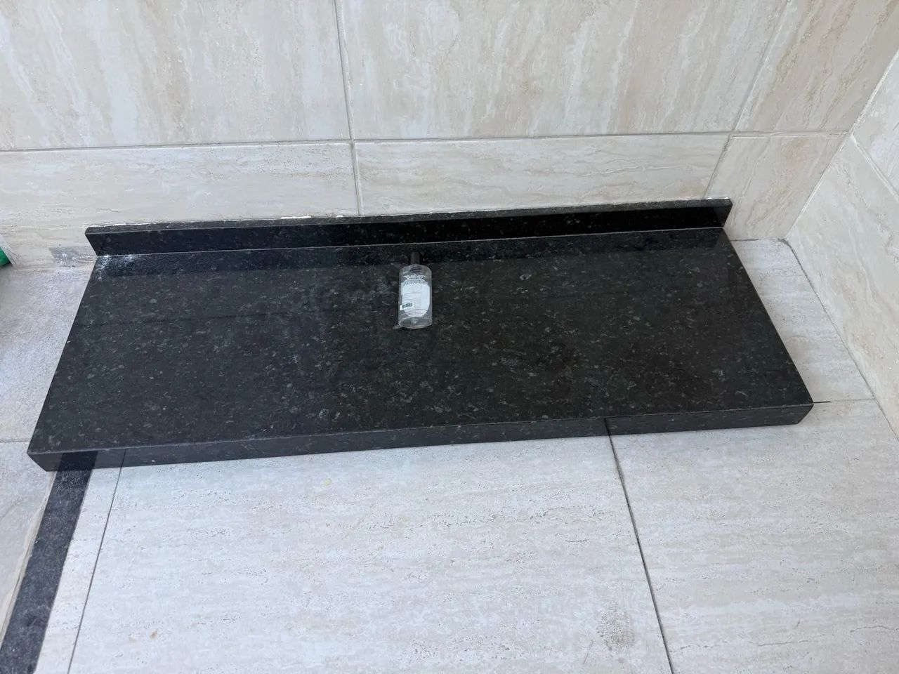 Vendo pedra de granito para balcão  - Foto 2