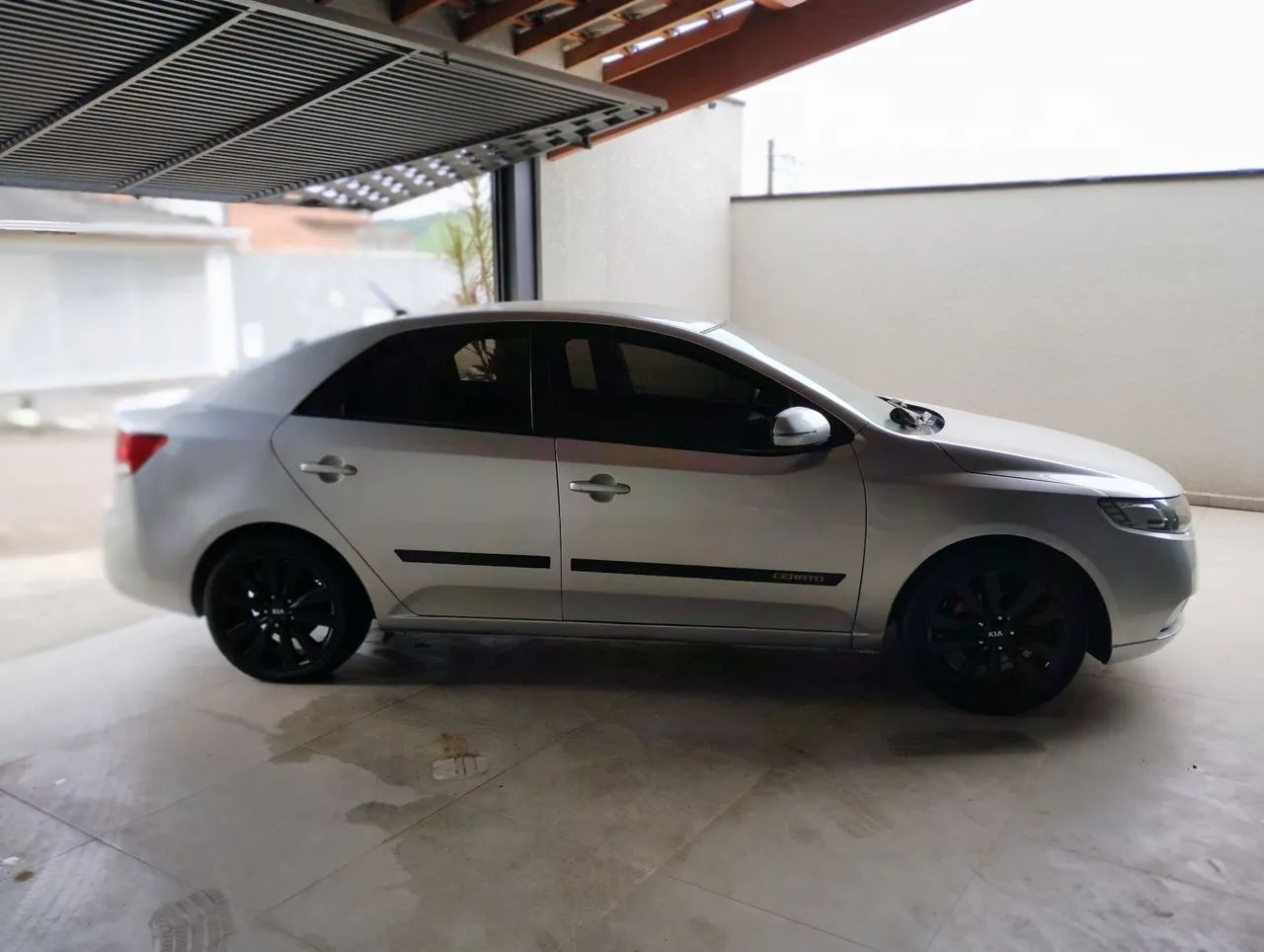 KIA Cerato 1.6 16V AUT. 2011