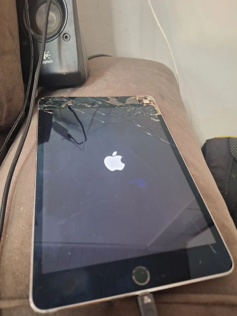 Ipad mini 4 a1550 para peças - Tablets e E-Readers - Capela Velha