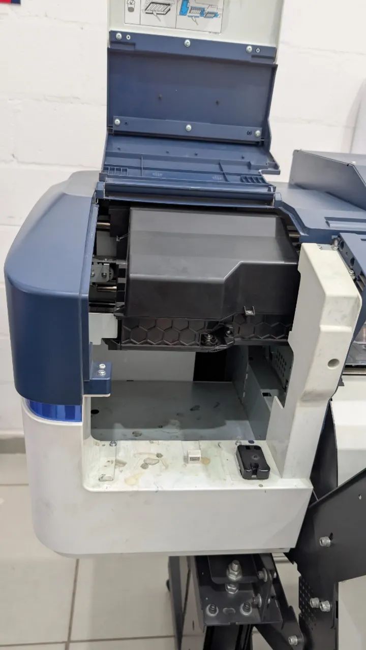 Vendo Impressora Plotter de Grande Formato Epson SureColor S60600 (Duas Cabeças) - Foto 4