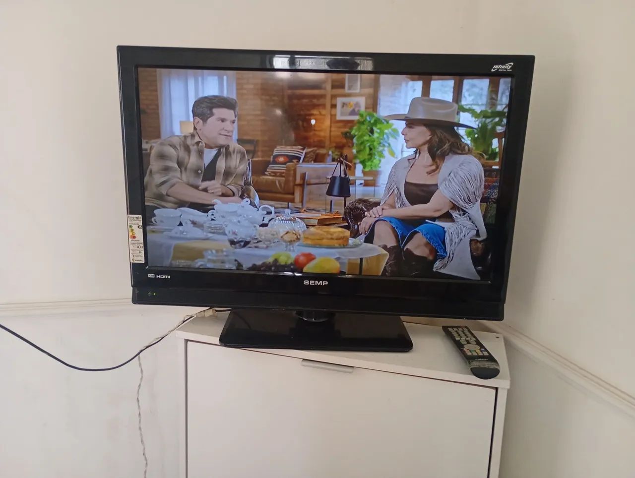 Tv 32P LCD funciona tudo