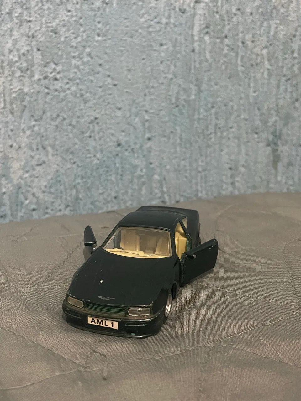 Carros miniaturas colecionáveis 