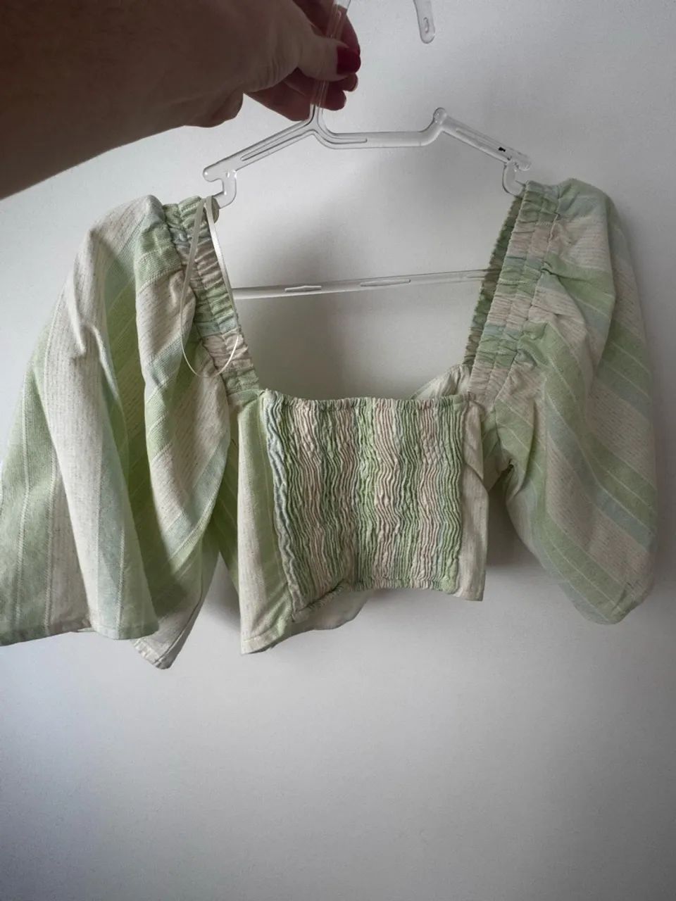 Blusinha cropped linho nova 