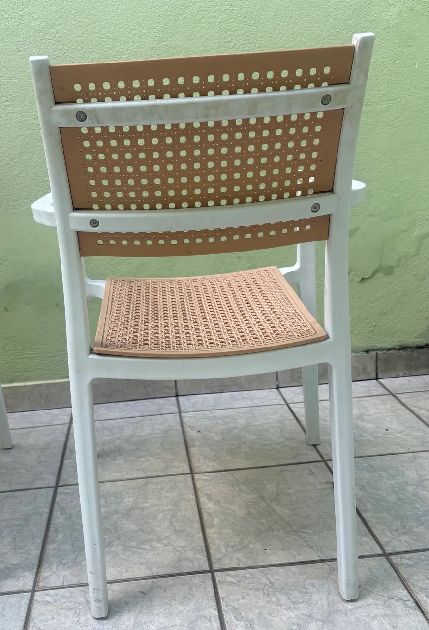 Jogo de Cadeiras em Plástico  - Foto 3