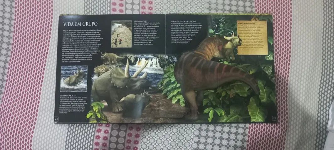 livro dinossauros - Foto 3