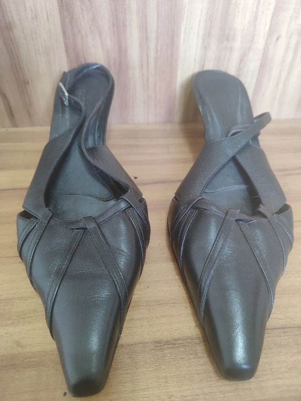 Sapato bico fino 
