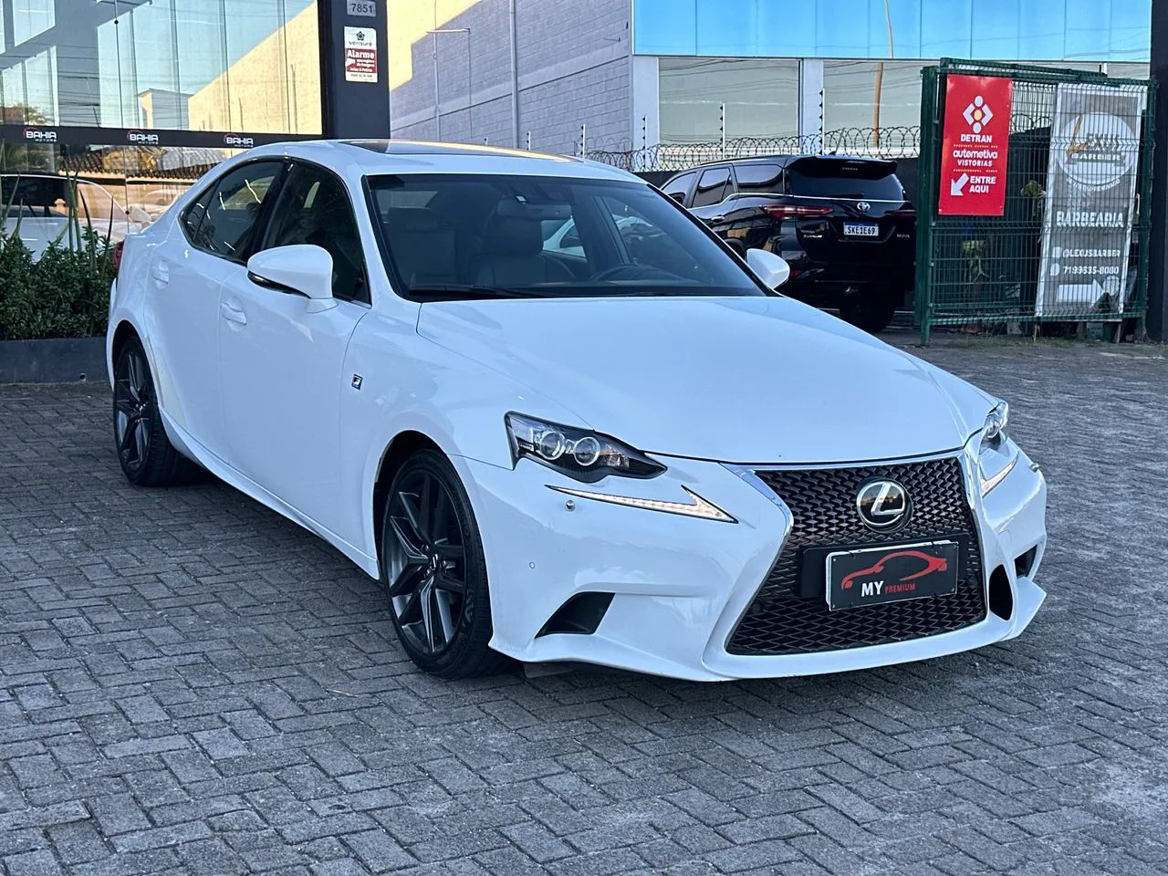 Lexus IS-250 F Sport 2.5 24V 208cv Aut., foto 3 de 11