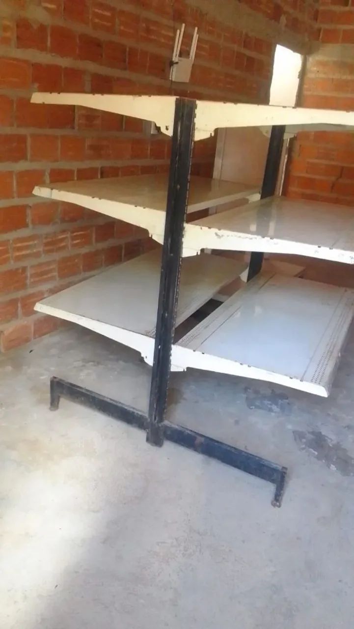 Prateleiras para comércio 