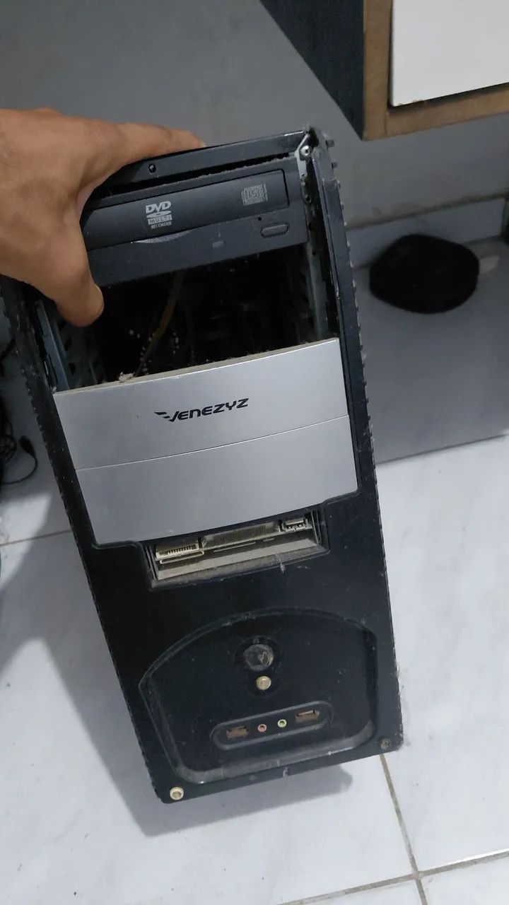 Computador venezyz para retirada de peças