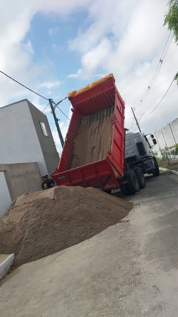 Locação e serviços de máquinas e caçamba 