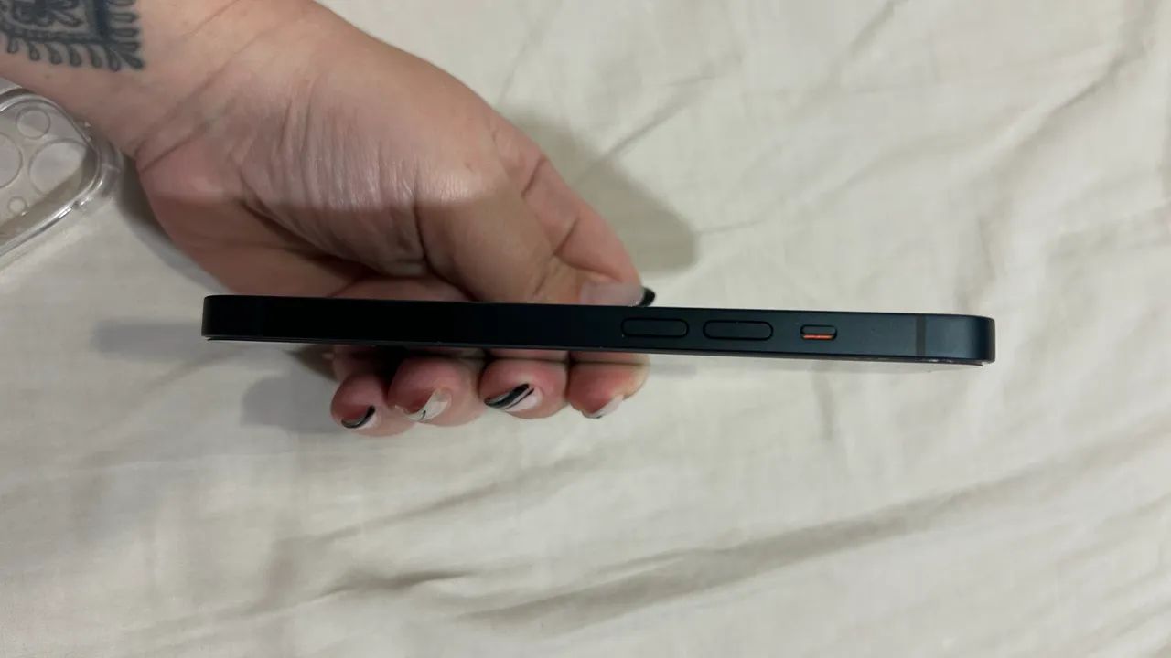 Vendo iPhone 14 novo - Foto 2