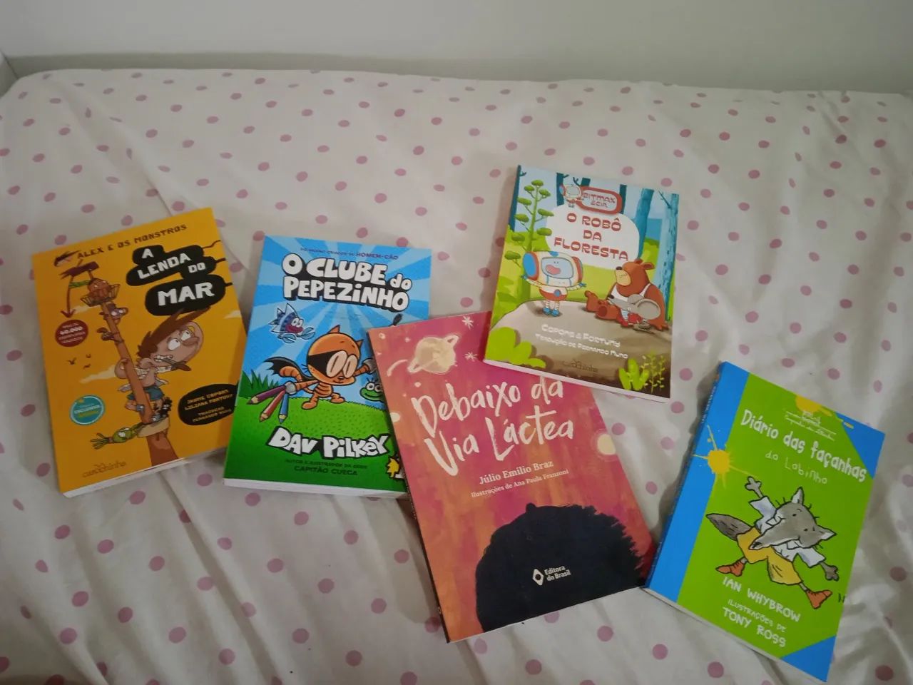 Livros infantis (10,00 cada)