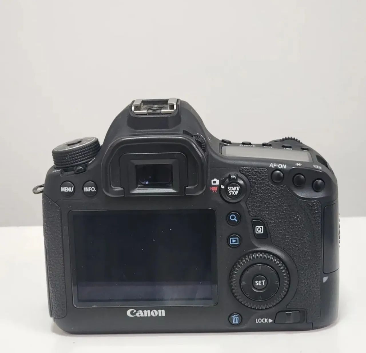 Canon Eos 6d Full Frame - 10k Cliques - Foto 2