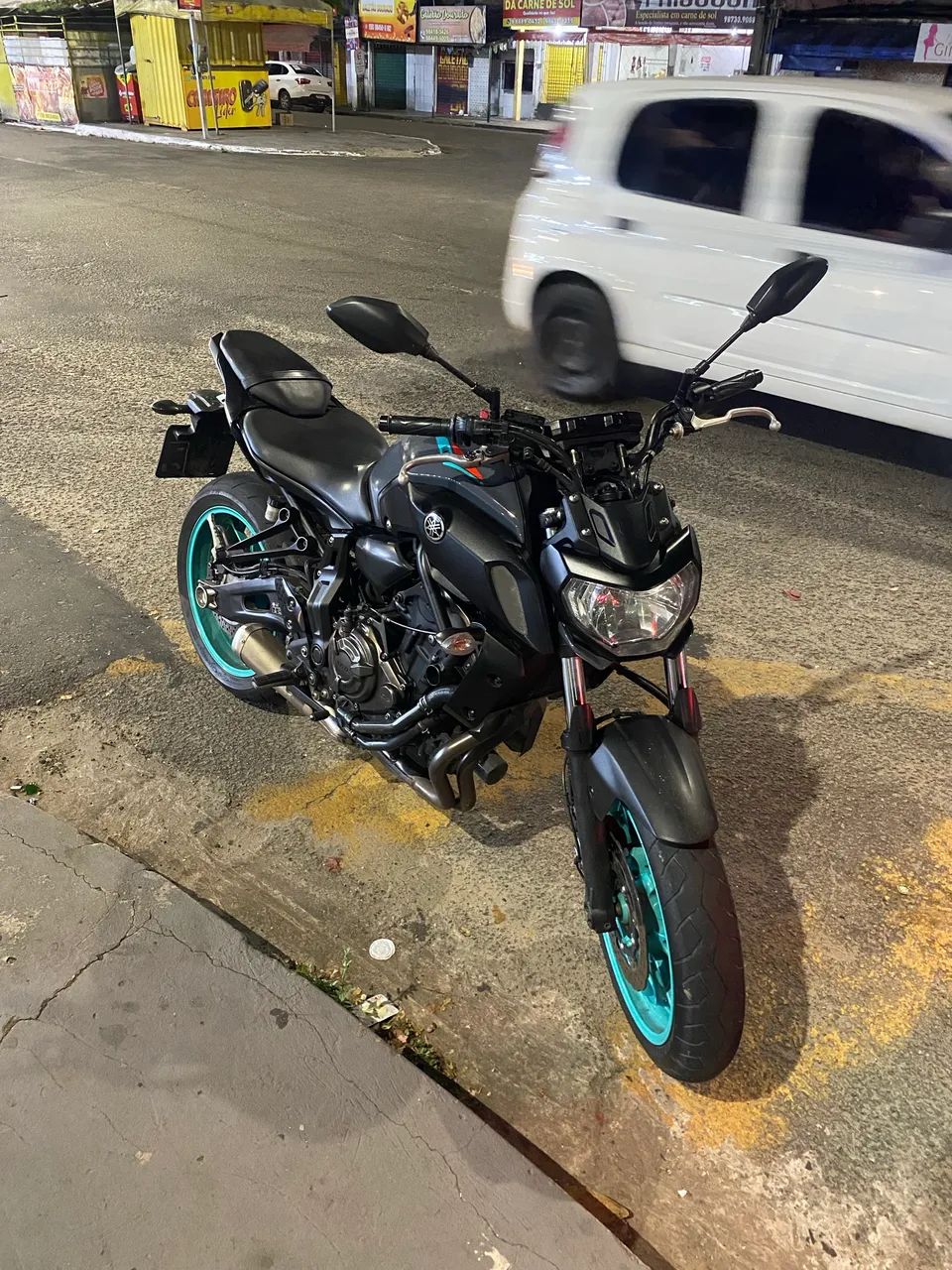Yamaha MT-07  - Foto 2