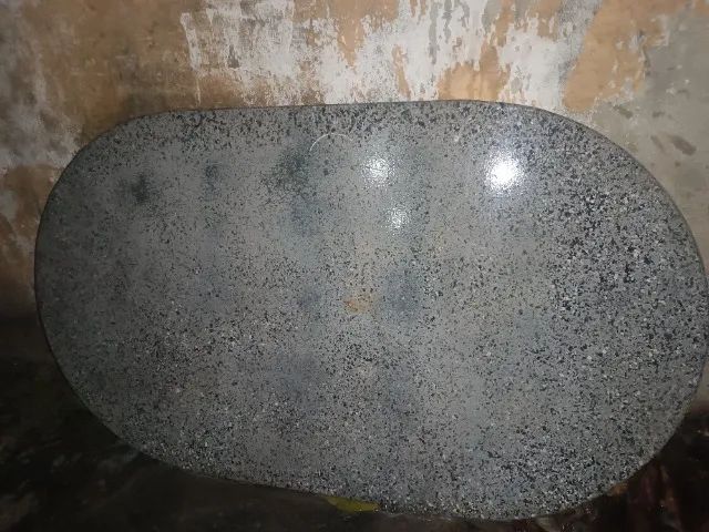 Tampo de mesa Granito Oval PRA SAIR LOGO