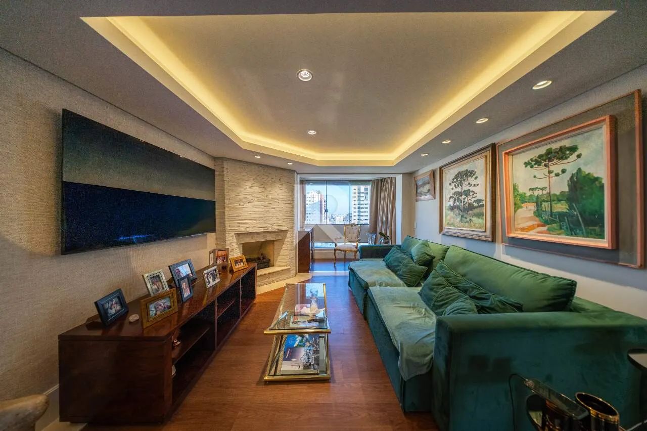 Cobertura Semi Mobiliada com Deck, Jacuzzi, 3 quartos e 221m2 para locação - Água verde, C - Foto 14