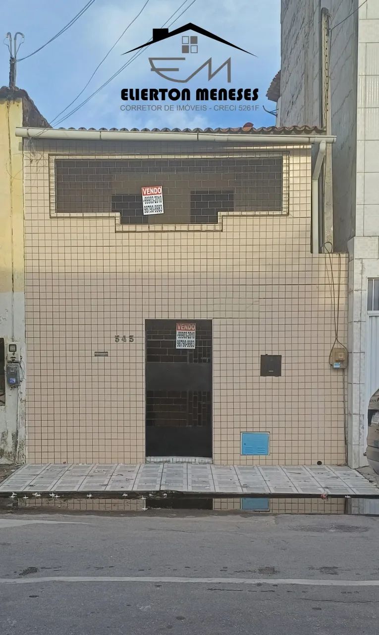 EXCELENTE CASA NO MONTE CASTELO