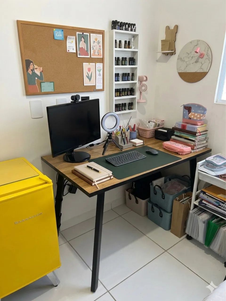 Mesa 4/6 lugares (escritório ou sala)