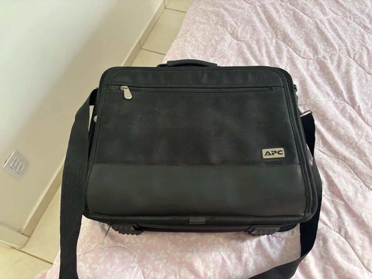 Vendo bolsa tira color para notebook 