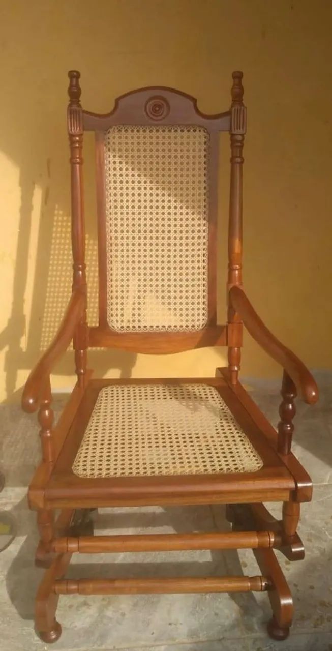 Empalhador de cadeiras de madeira  - Foto 4