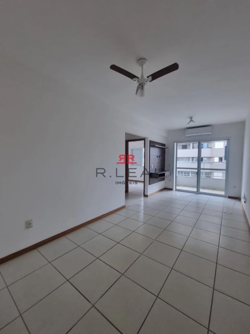 Apartamento para aluguel com 75 m² e 2 quartos no Edifício La Coruña, Bauru - SP - Foto 3