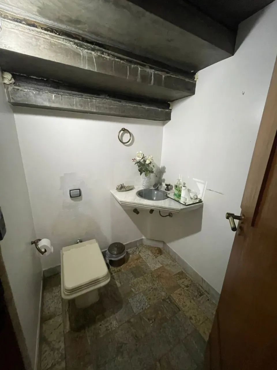CASA COMERCIAL PARA LOCAÇÃO BAIRRO CENTRO - Foto 2
