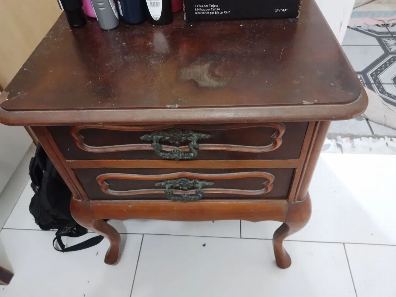 Criado mudo antigo 