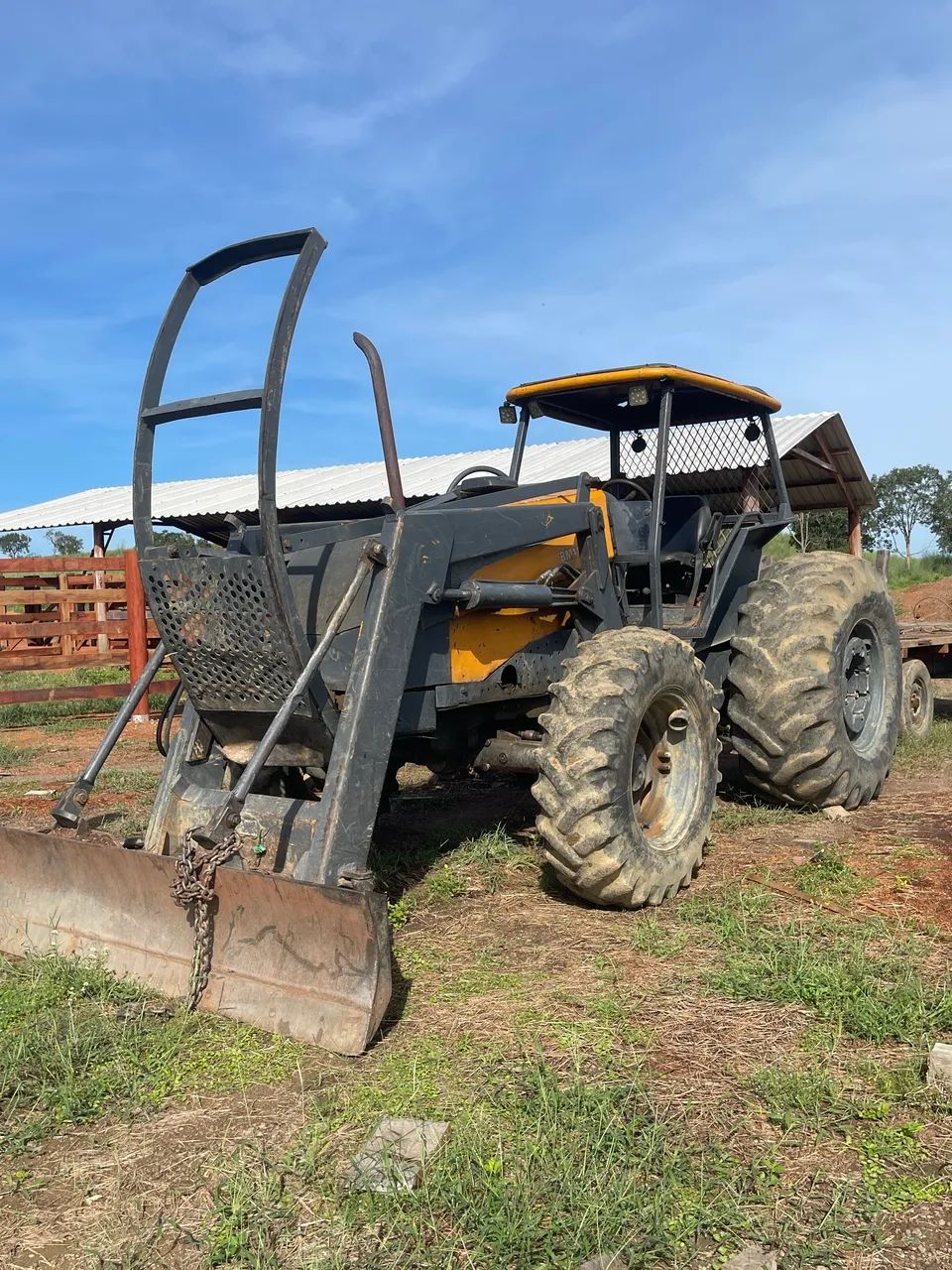 Trator valtra bm110 traçado 2015 Grade e lâmina Tatu  - Foto 2